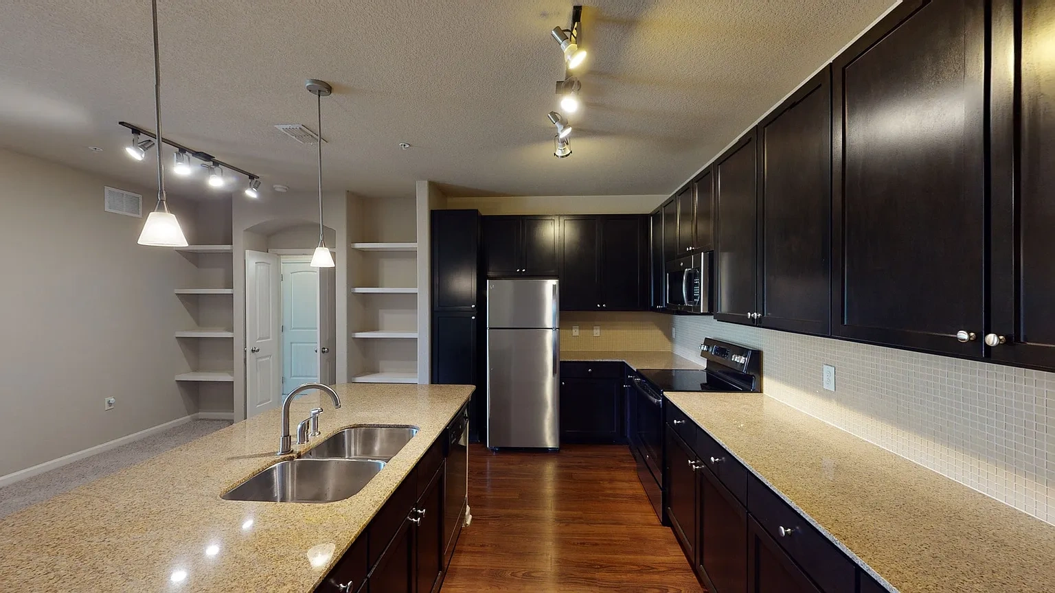 2690 Drew St, Clearwater – photo 5