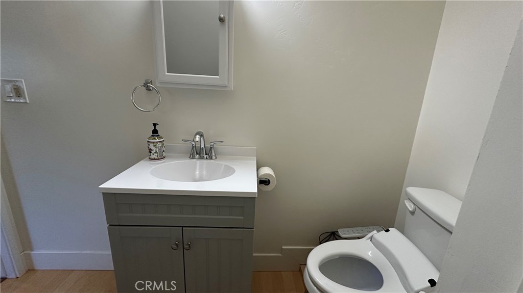 927 6th St – photo 3