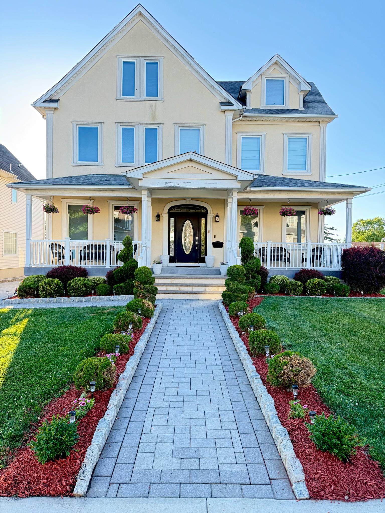 41 Livingston Ave – photo 1