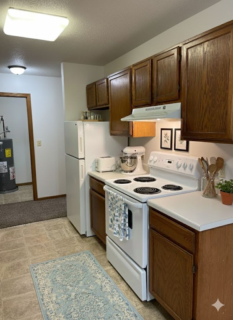 929 Page Dr unit 302 – photo 1