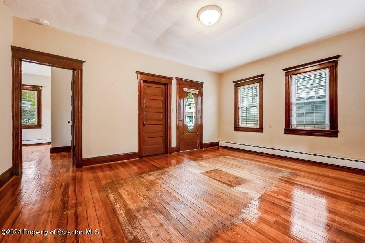 942 Lincoln St #FIRST – photo 2
