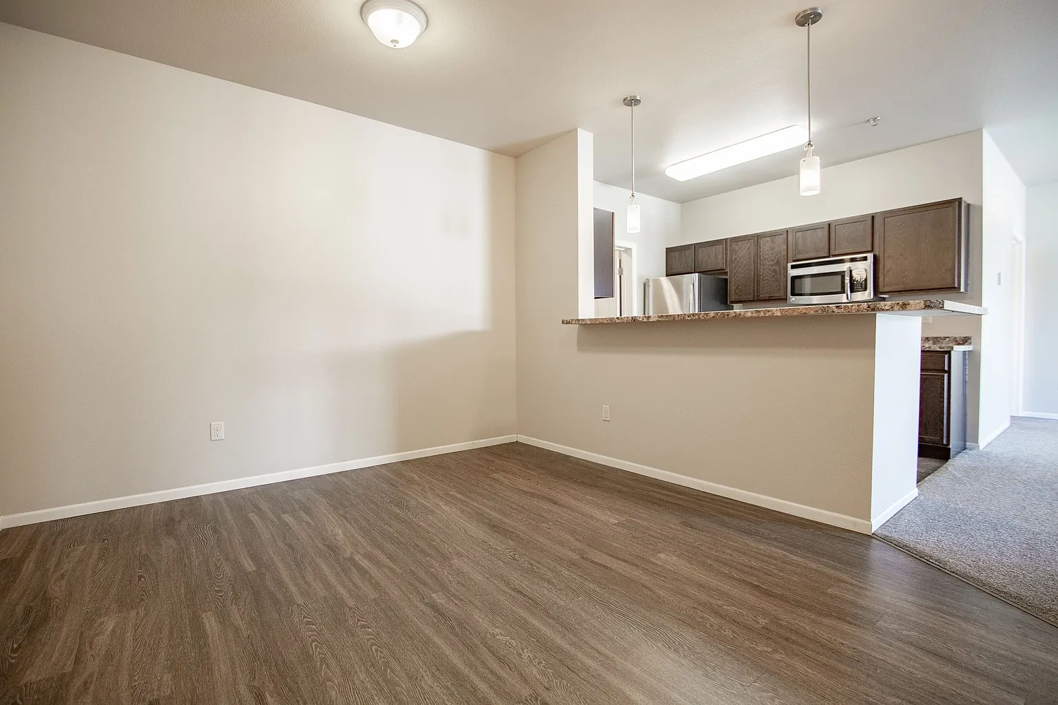 Eaglebrook at Prairie Grove Apartments – photo 1