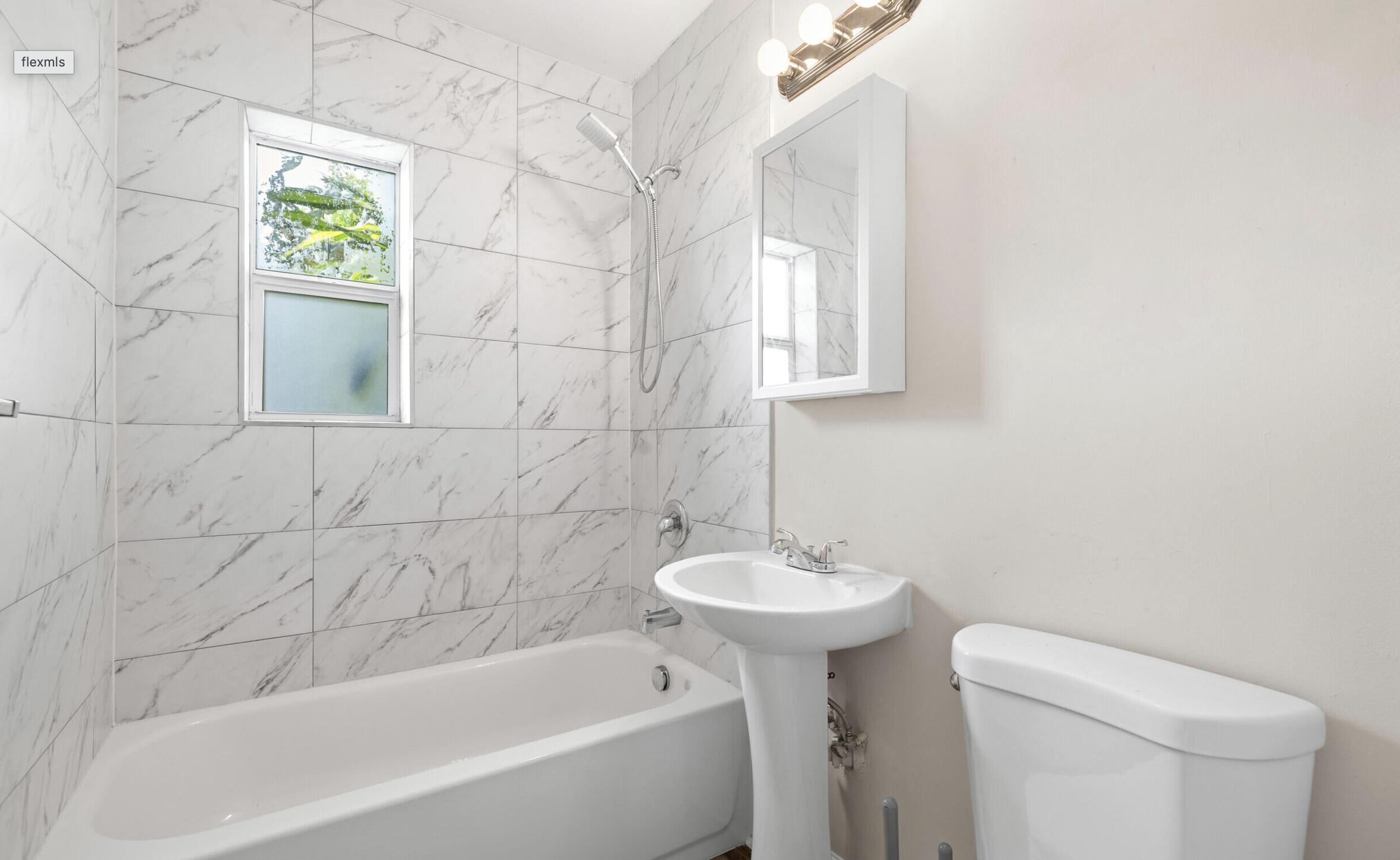 409 50th St – photo 5