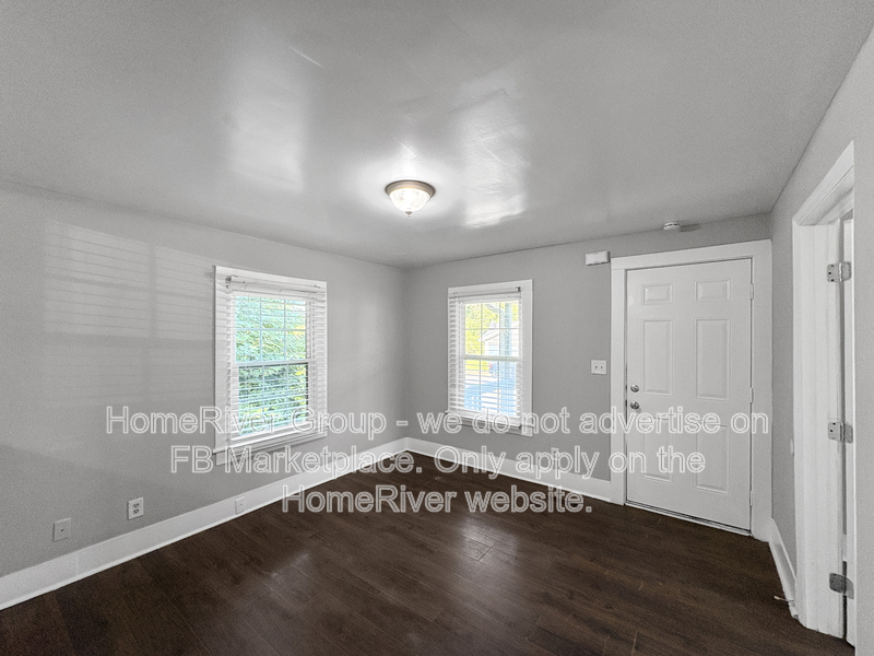 1310 Roanoke Ave – photo 4