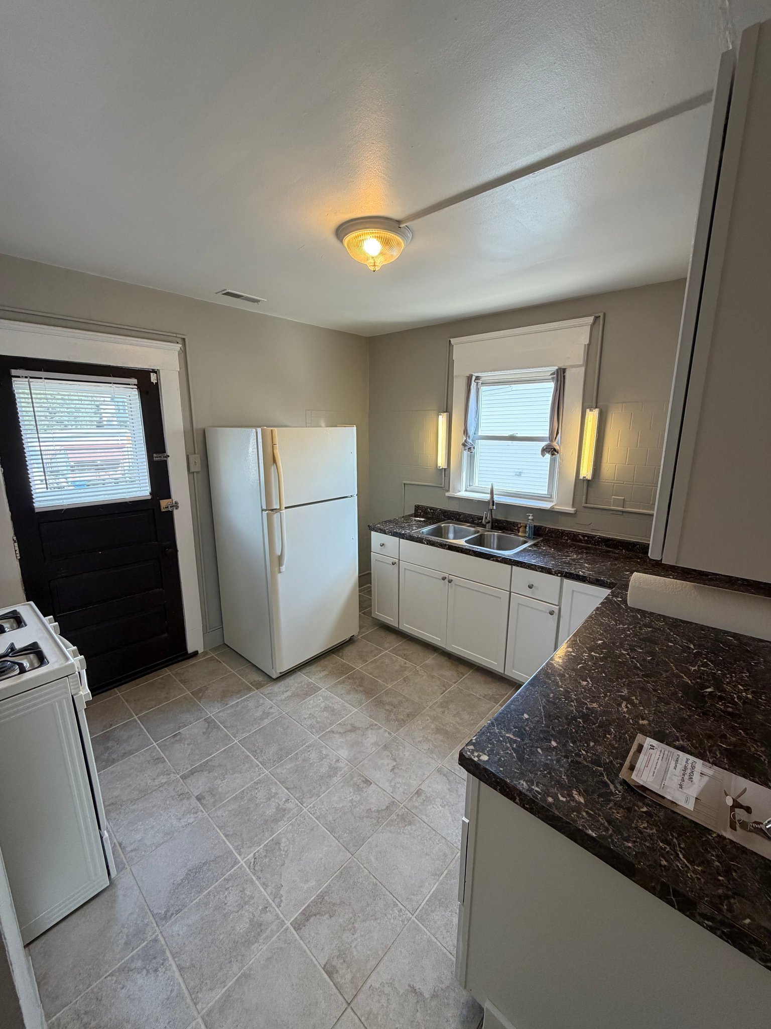 4435 State Rd unit Upstairs – photo 3