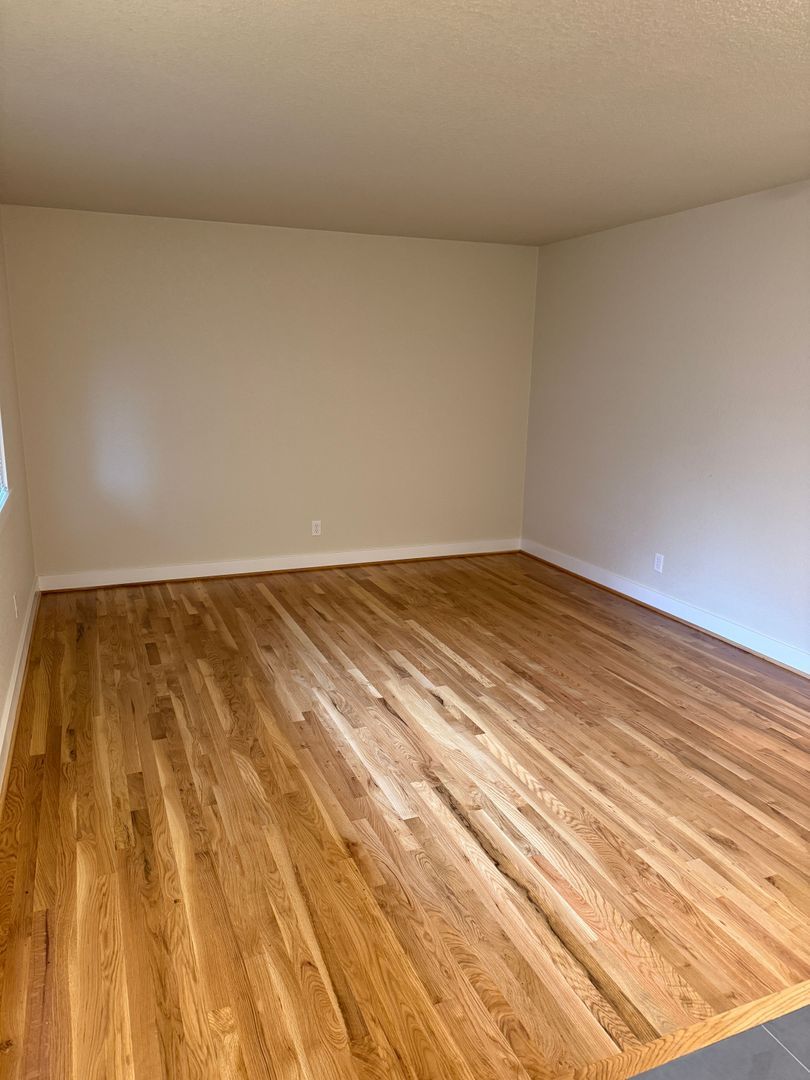10317 NE Hoyt St unit 16 – photo 4