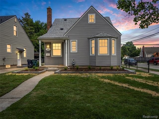 1027 S Wilson Ave – photo 1