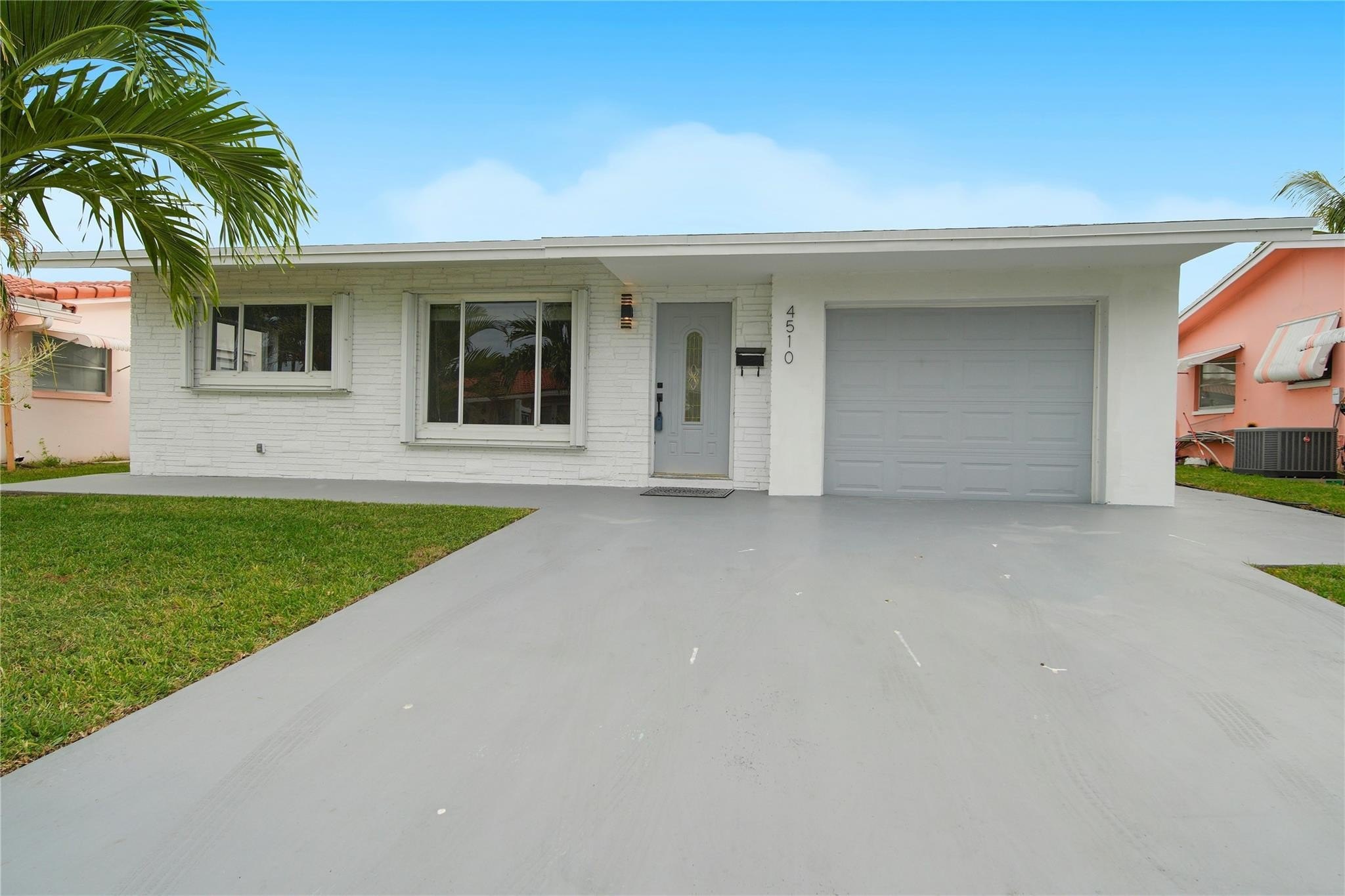 4510 NW 49th Dr – photo 1