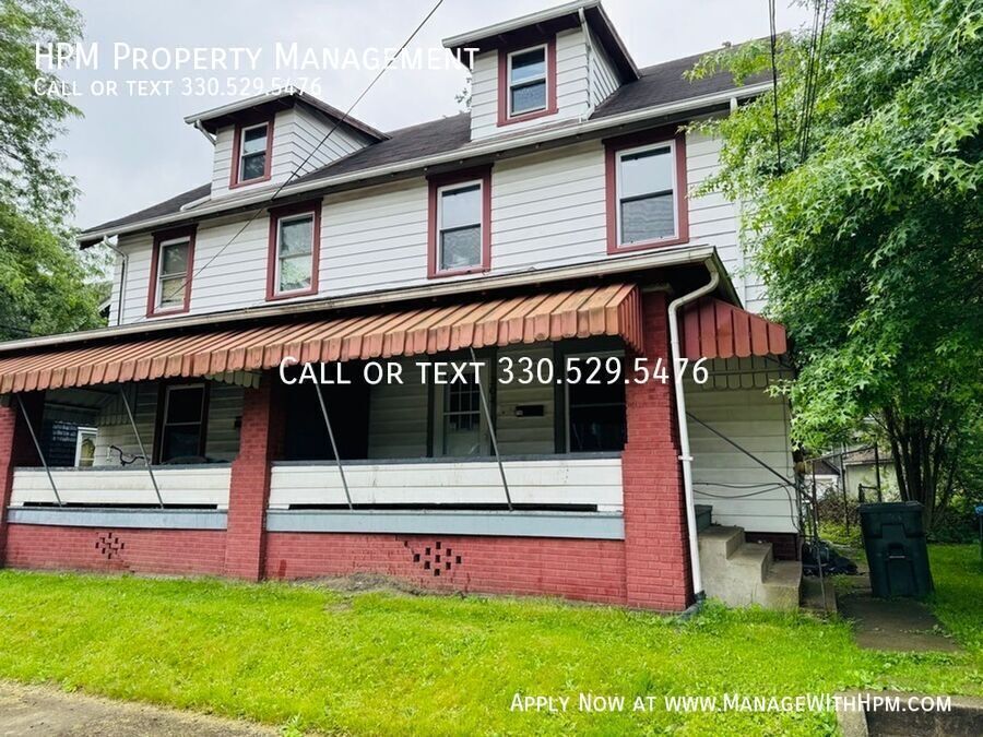 304 Chicago Pl NW – photo 1