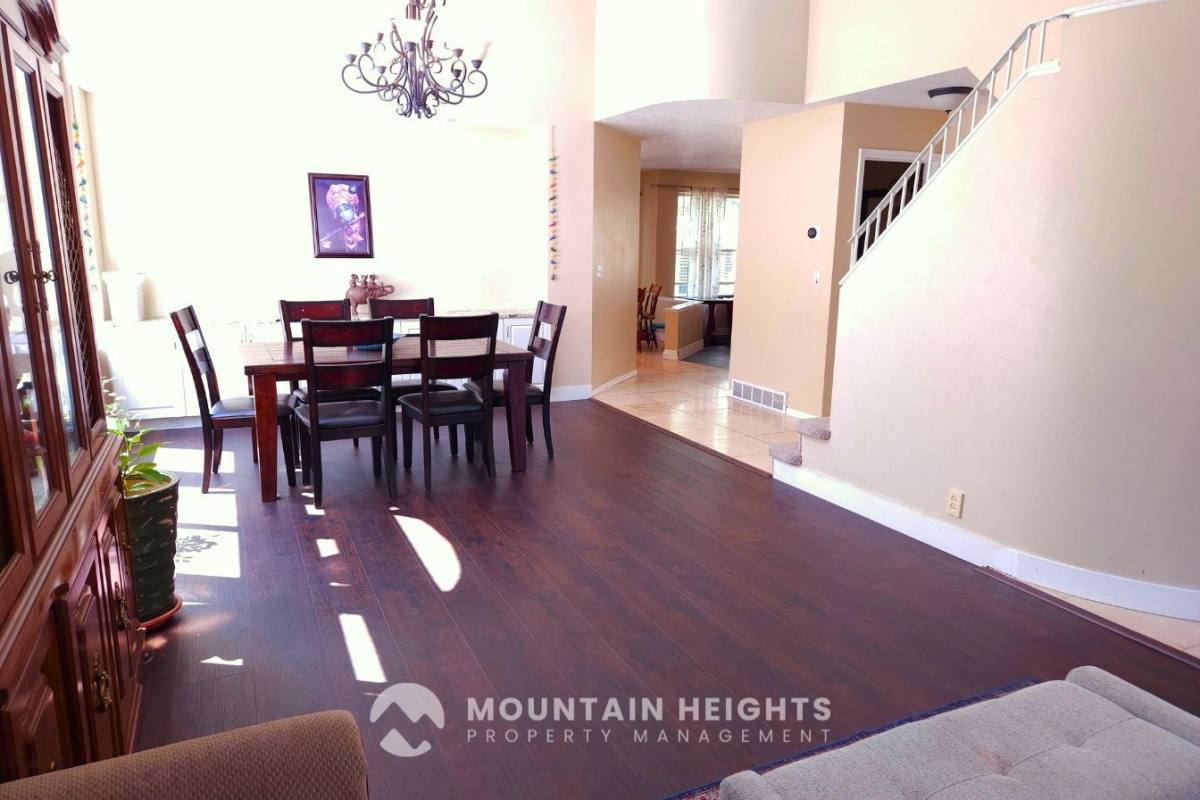 2096 Rainbow Point Dr – photo 3