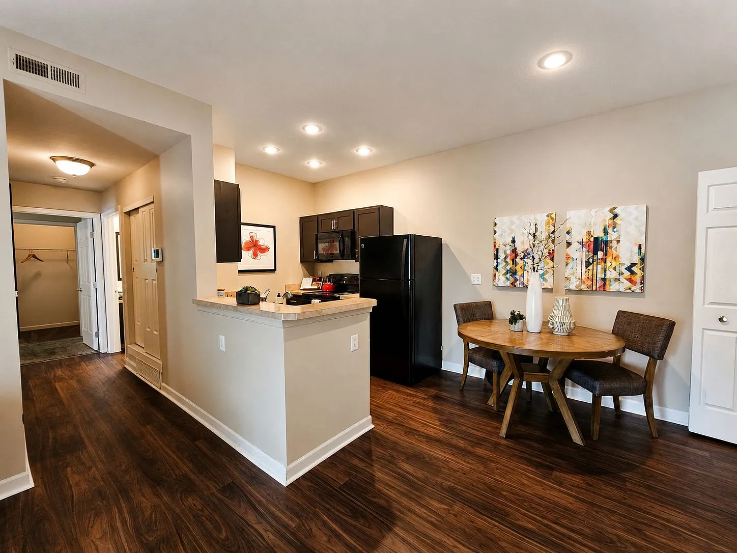 The Bradford at Easton Apartment Homes – photo 2