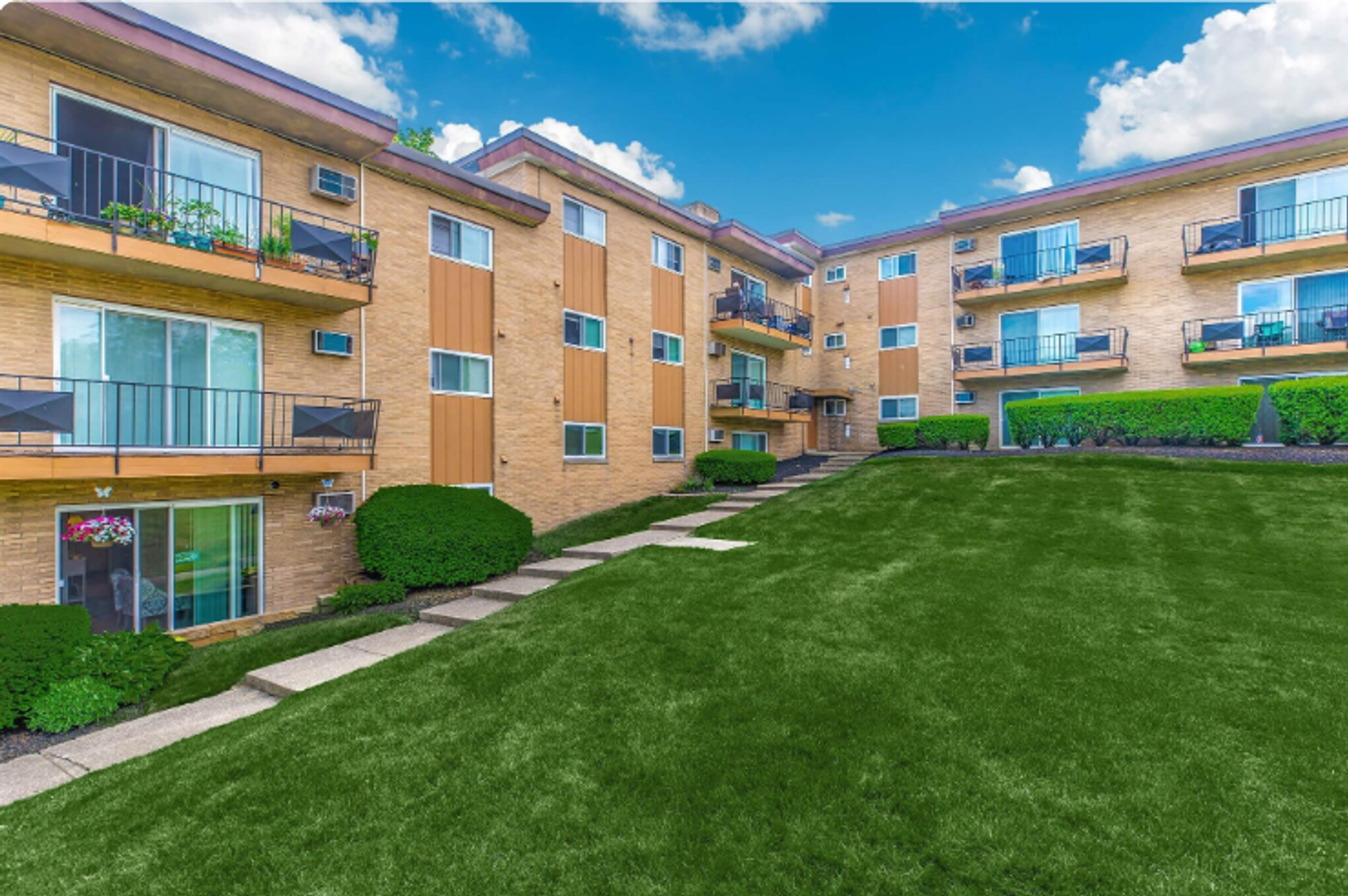 7945 Mentor Ave – photo 1