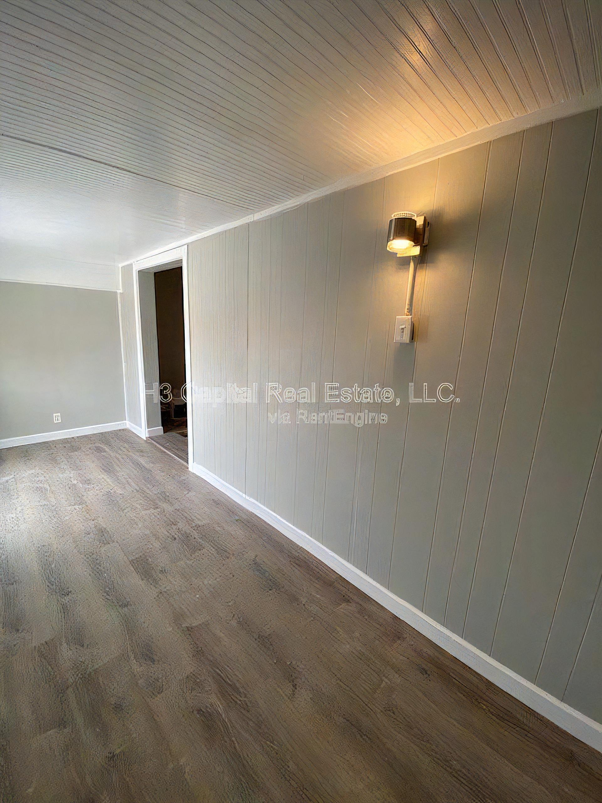 408 W Clay St – photo 2