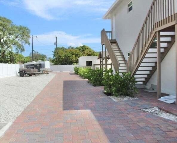 305 Cypress Dr #1 – photo 3
