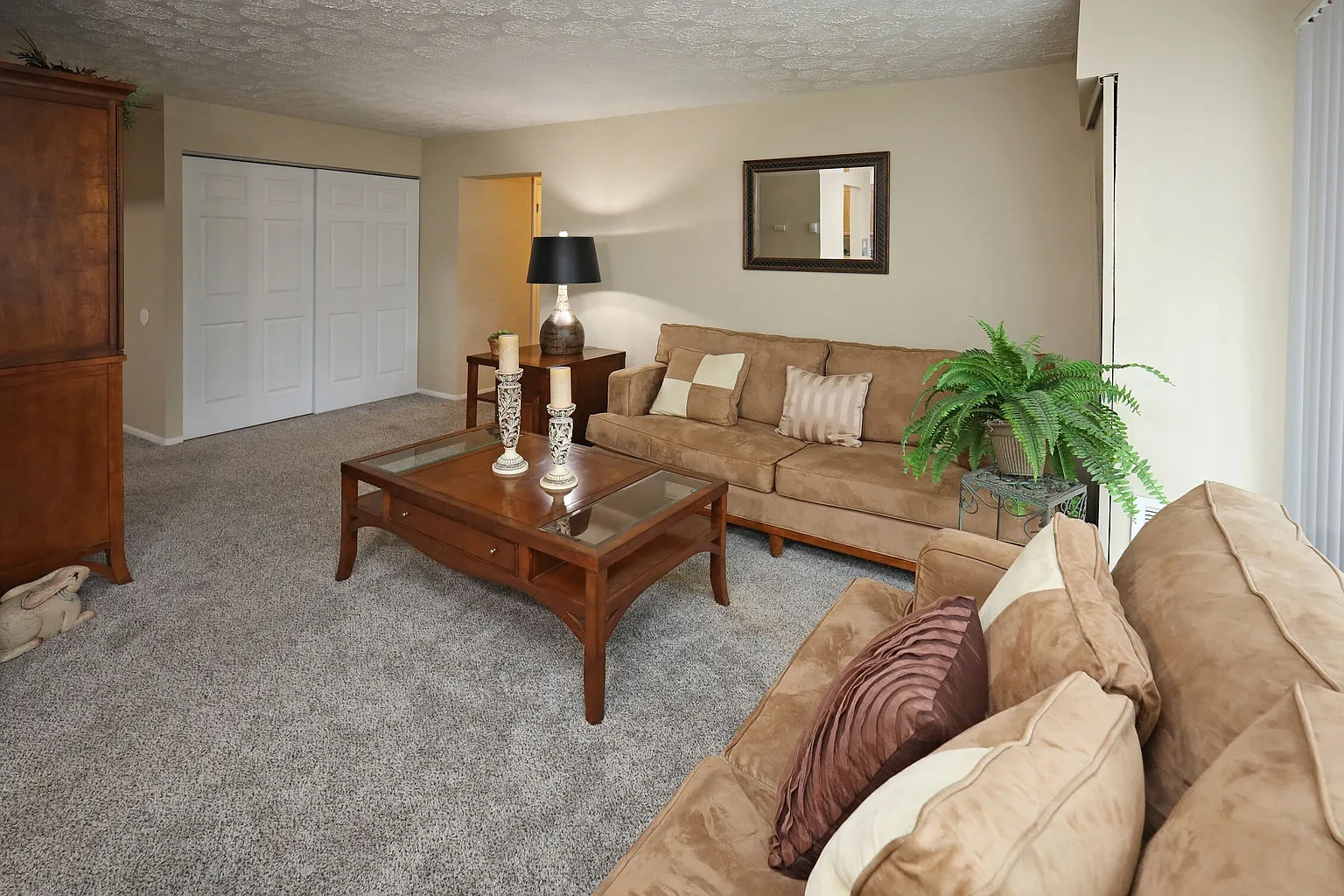 Willoughby Hills Towers – photo 4