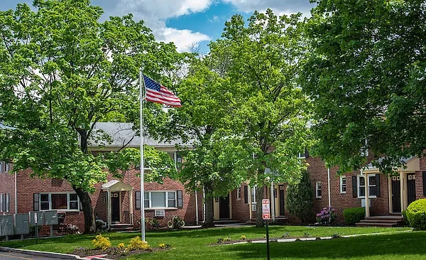 Lincoln Gardens Apartments – photo 5