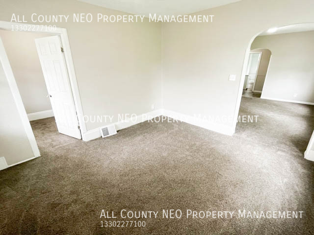 6518 Rogers Ave – photo 5