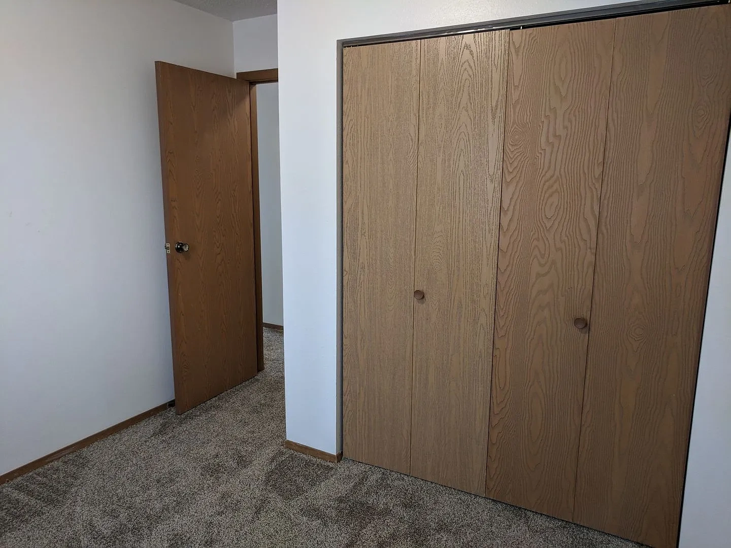 Gatewood Apartments – photo 1