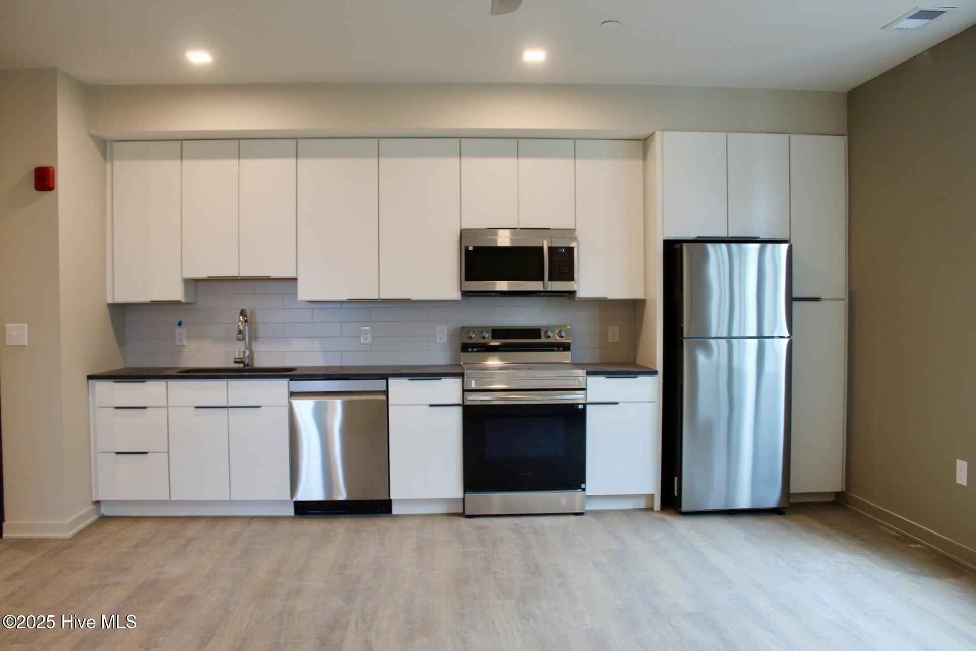 1108 Castle St #B – photo 4