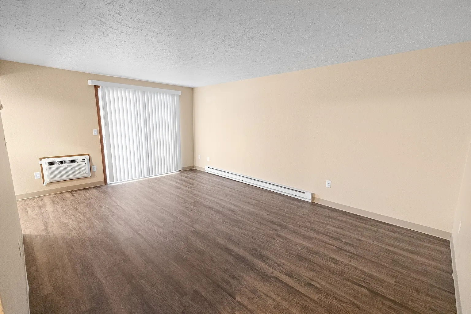 Lyons Court Apartments – photo 4