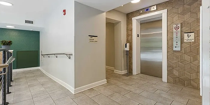 515 Thayer – photo 4