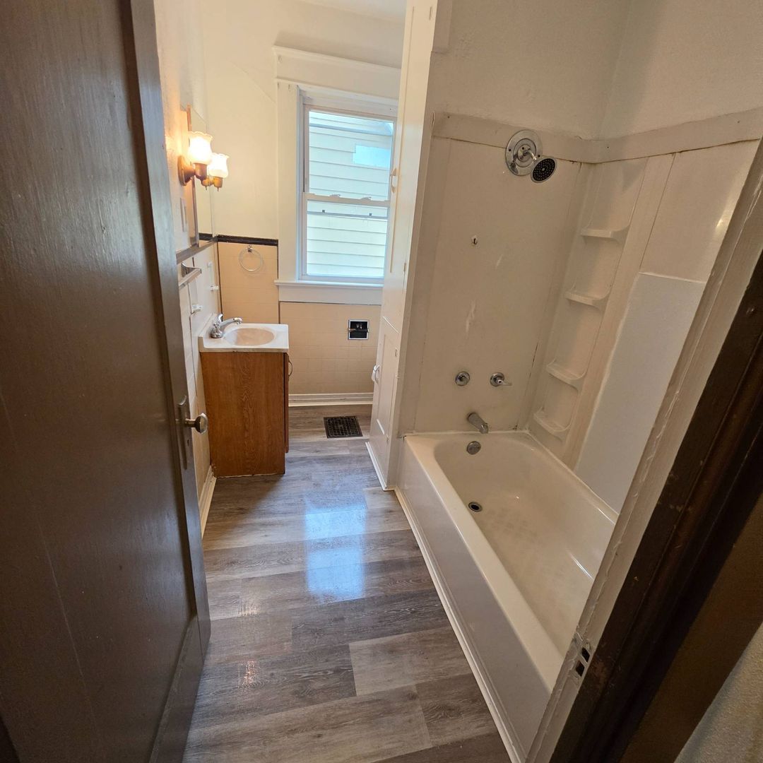 1904 Highland Ave unit #2 – photo 3