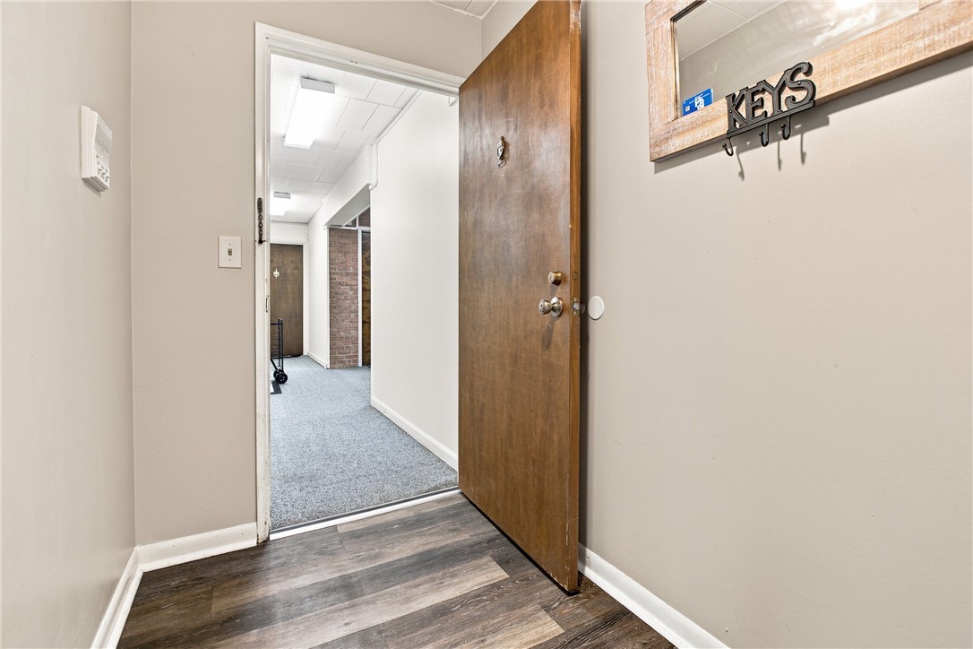 533 Forest Green Dr – photo 3