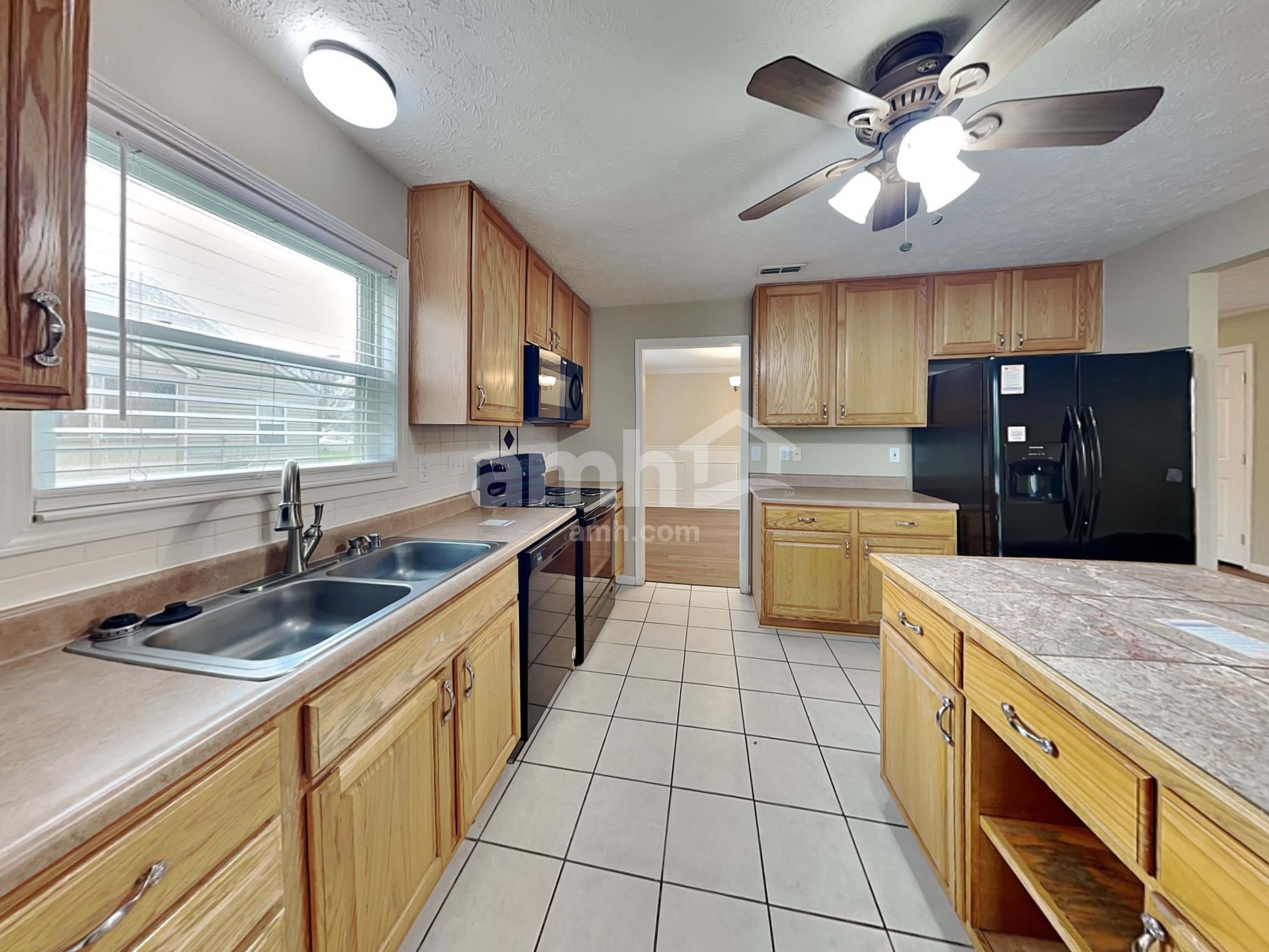 311 Hartford Ct – photo 3