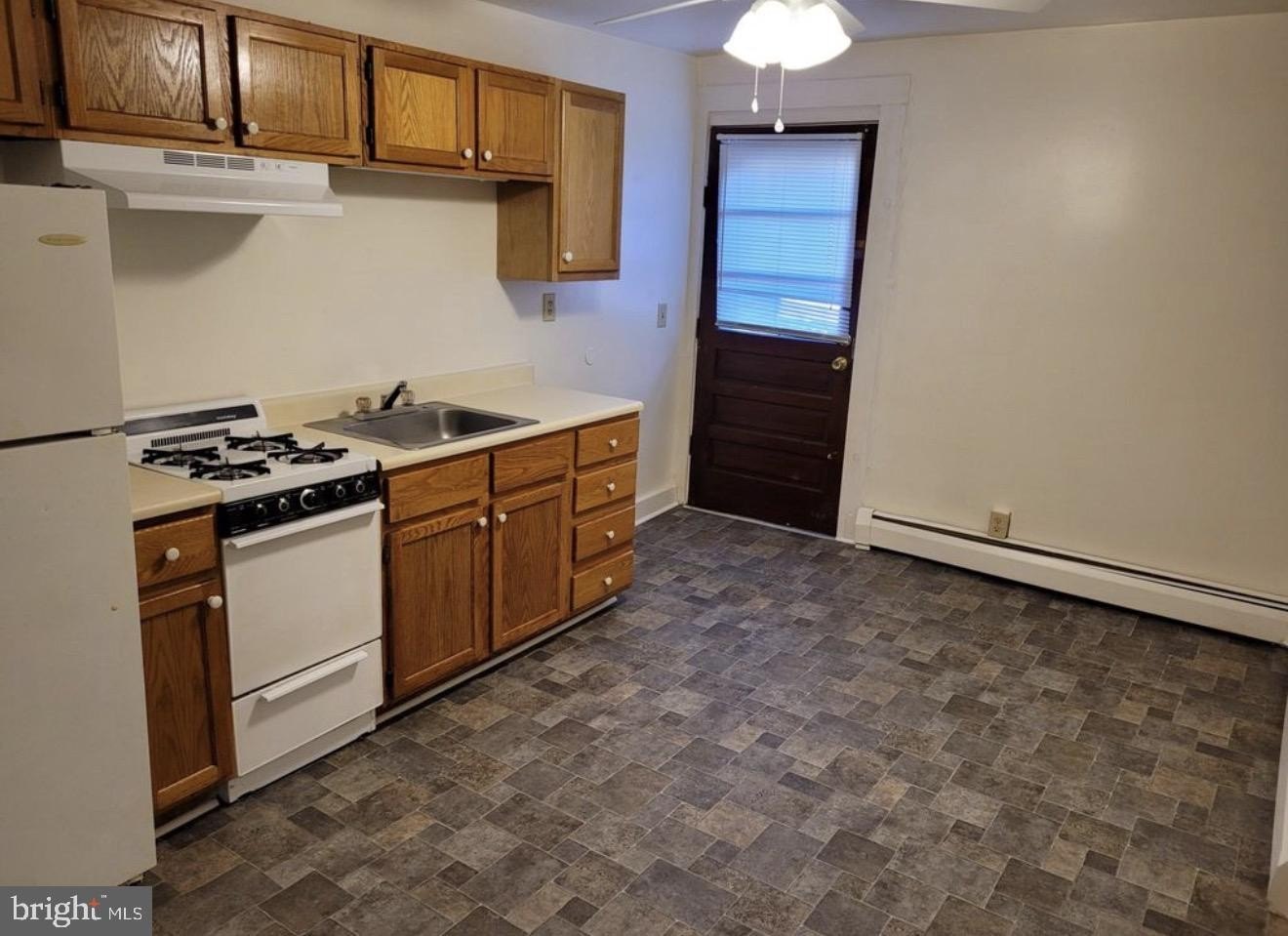 35 W Camden Wyoming Ave #3 – photo 3