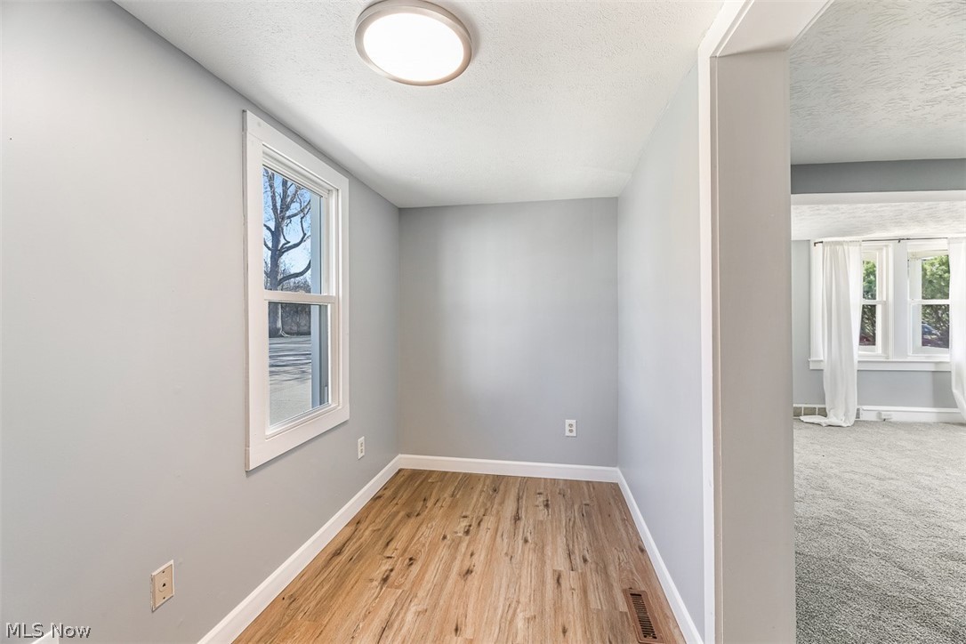 85 Maple Dr – photo 4