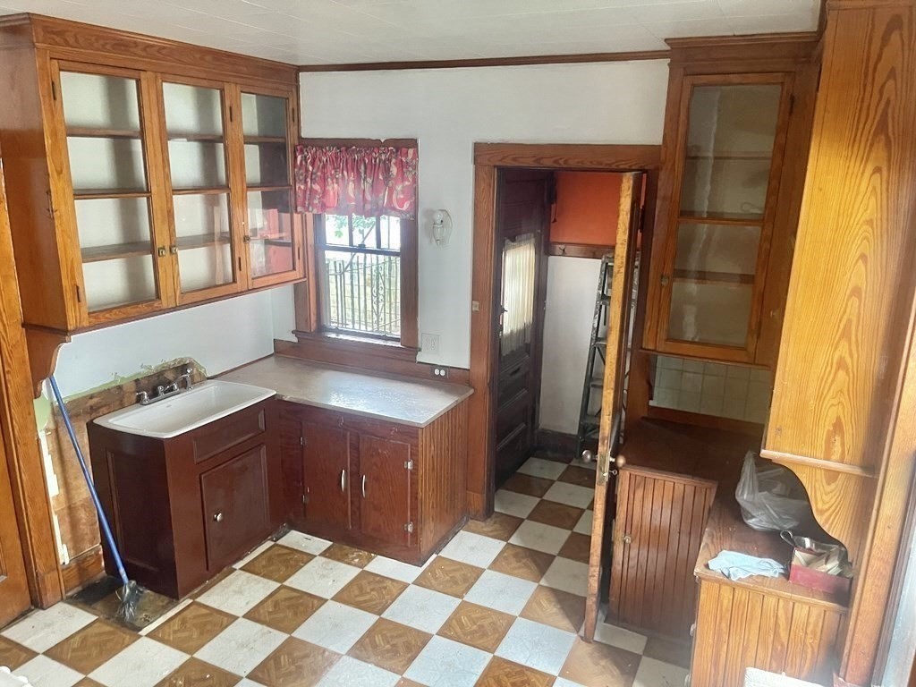 47 Pleasant St – photo 4
