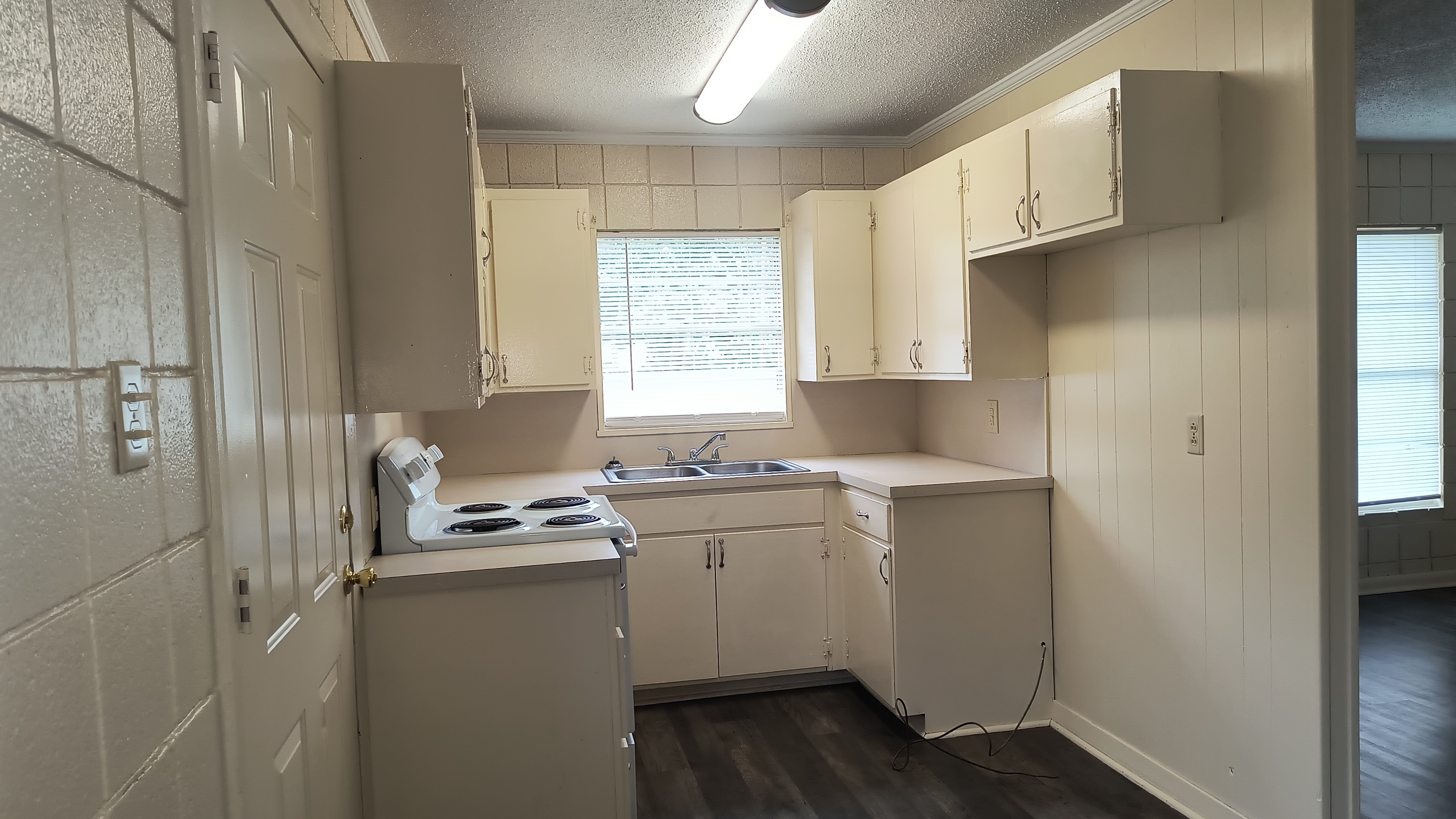 3010 S Holly St – photo 4
