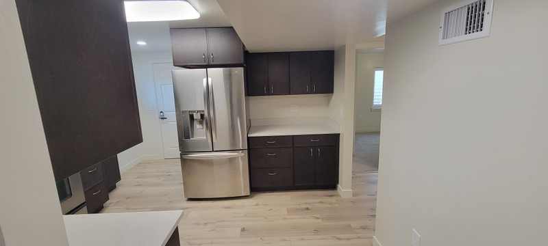 137 E Pear St – photo 3