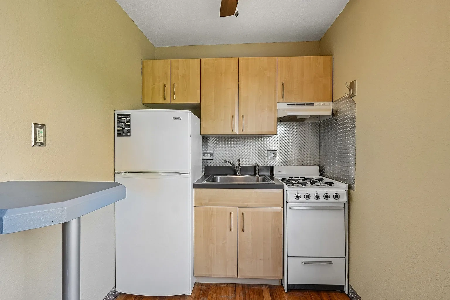 Aperture Apartments – photo 5