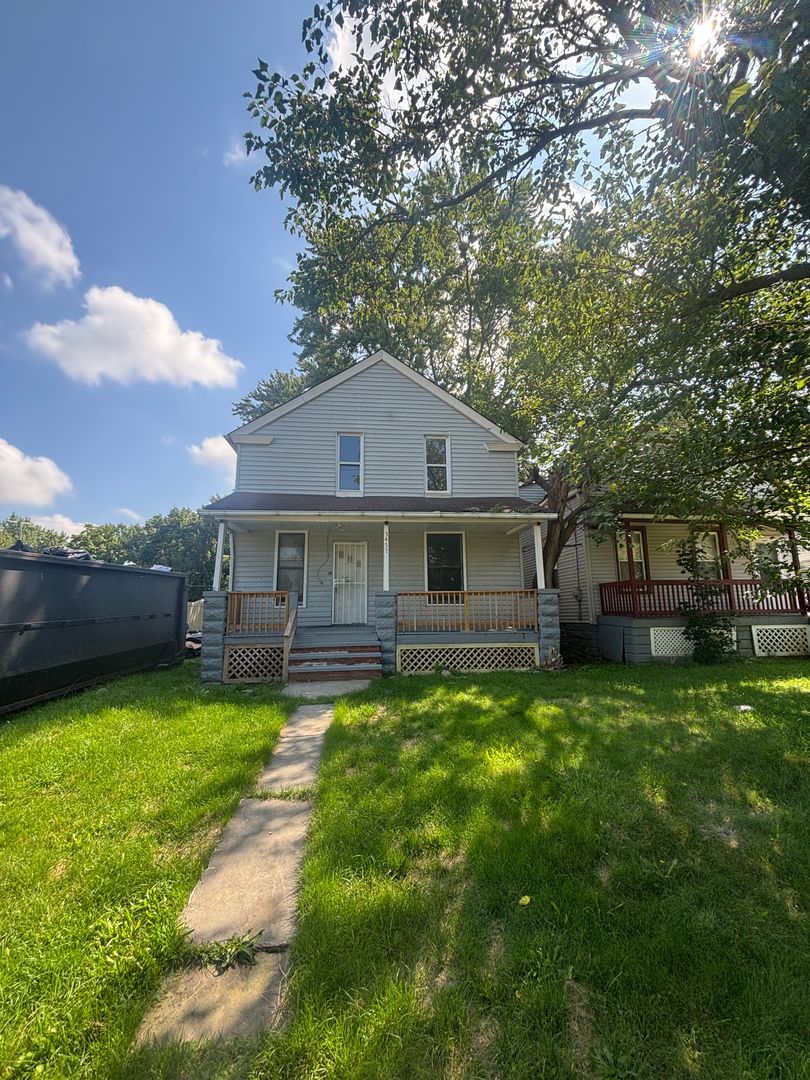 3457 E 149th St – photo 1