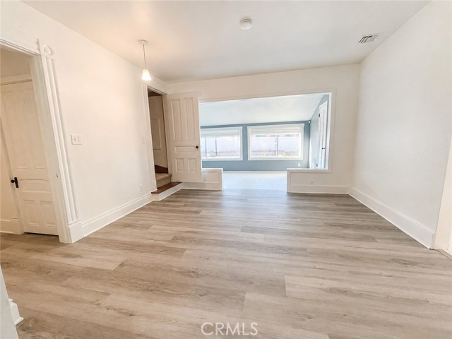 26195 Beaumont Ave – photo 5