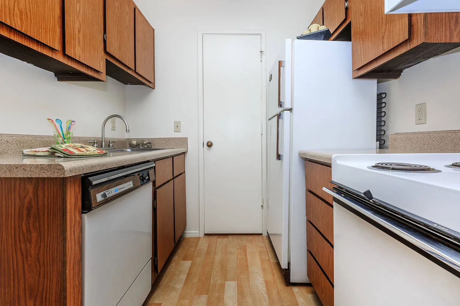 Carondelet Apartments – photo 1