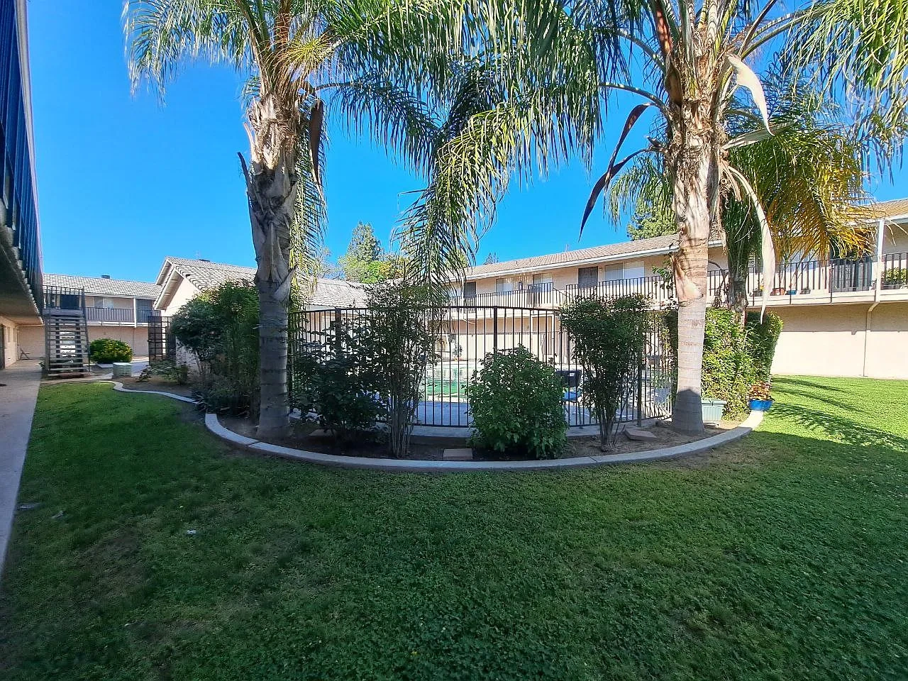 Bluehaven Apartments – photo 2
