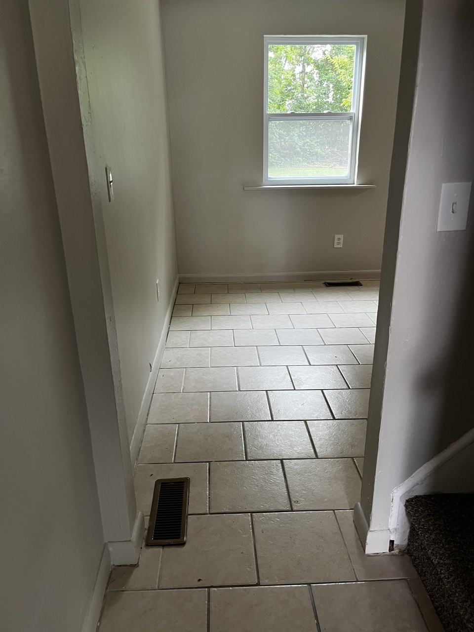 2206 W 23rd St – photo 4