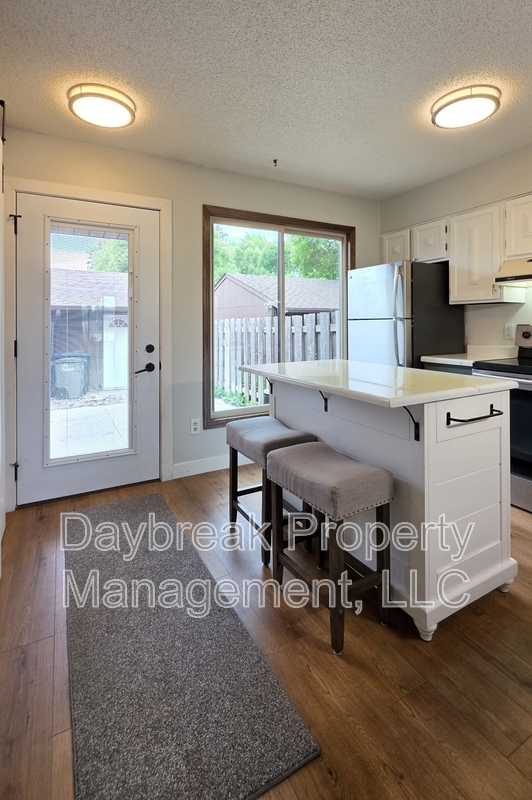 2229 4th Ave S – photo 4