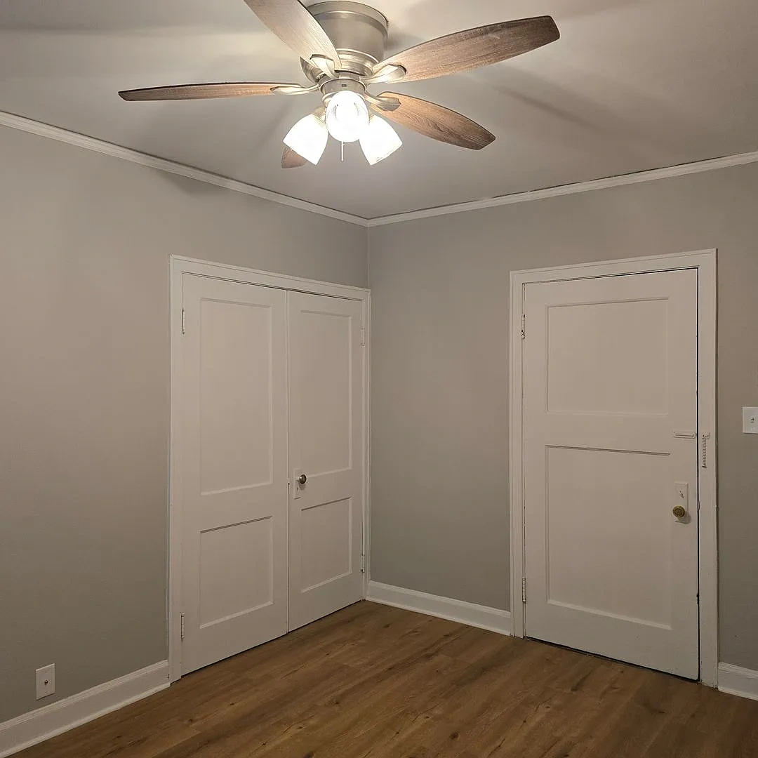 Lower East Side Milwaukee Studio and One bed Apartments- Flexible Lease Terms – photo 3