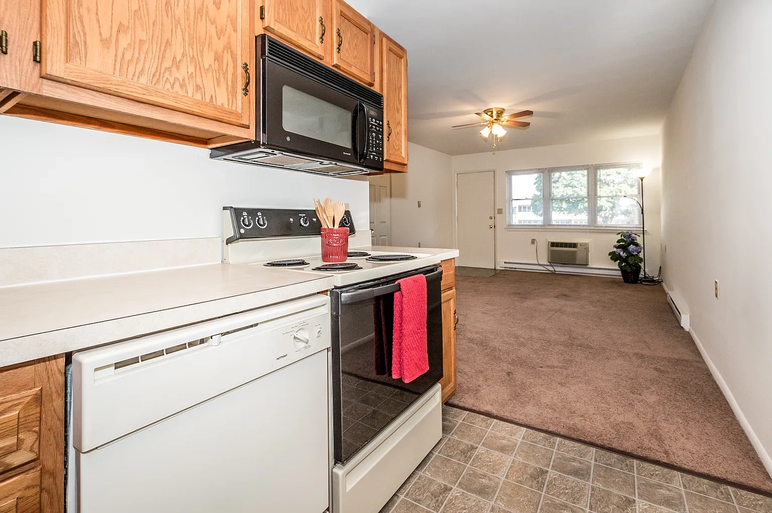 Lincoln Ridge Apartments – photo 5