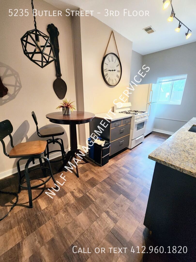 5235 Butler St – photo 2