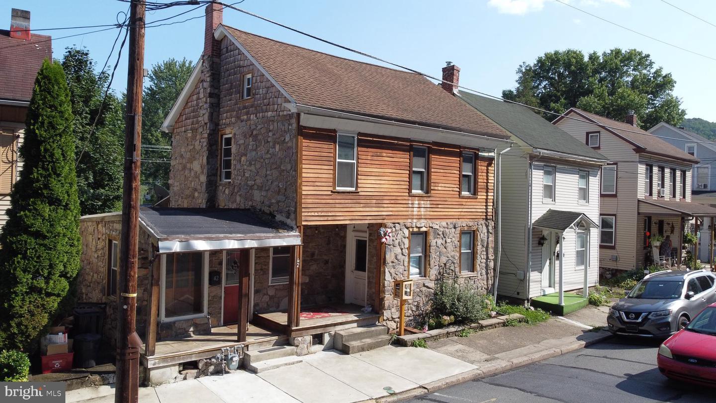 42 E Wyomissing Ave – photo 1