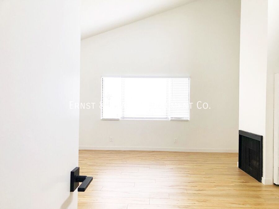 243 Temple Ave – photo 2