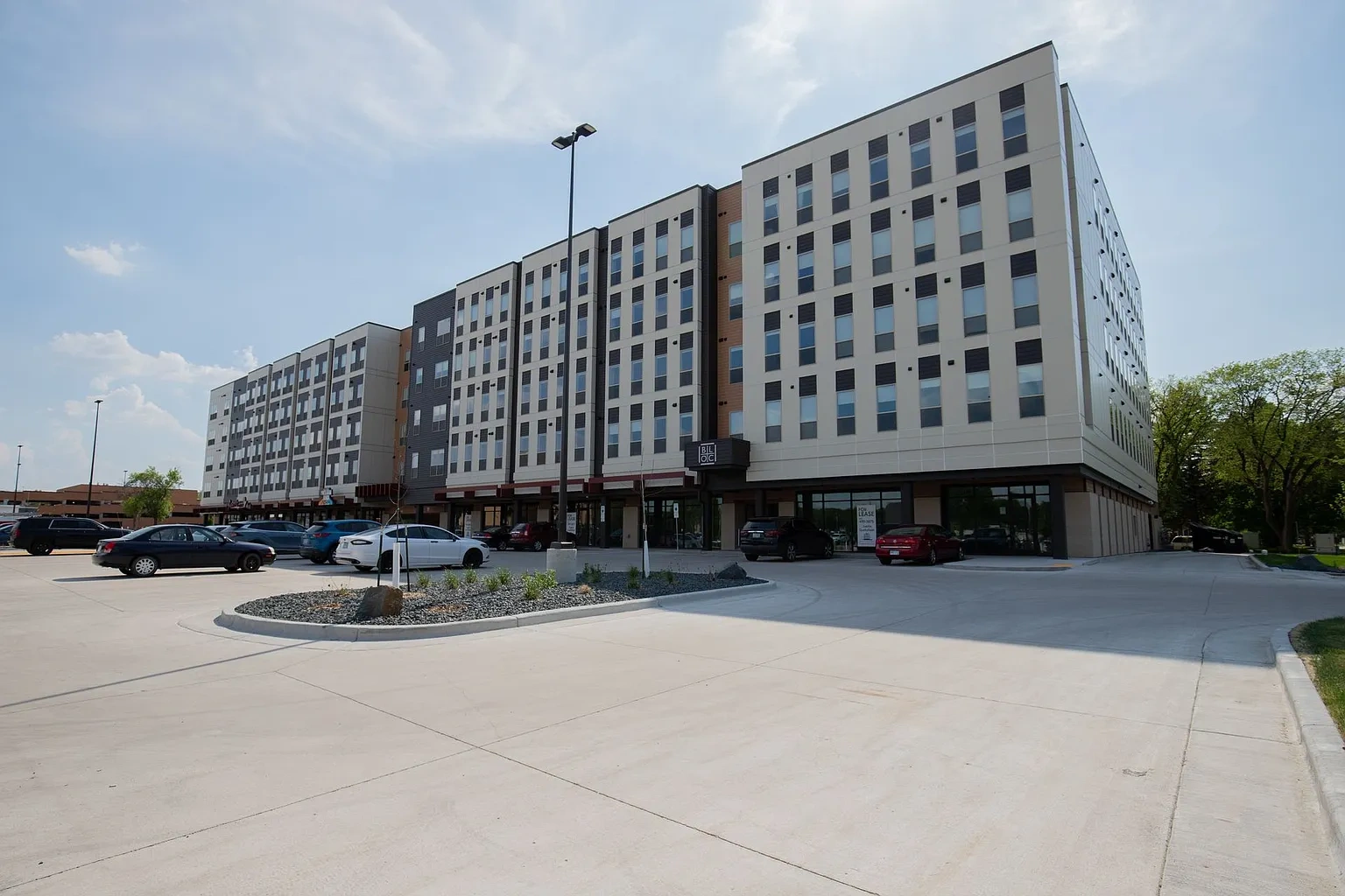 BLOC Apartments – photo 2