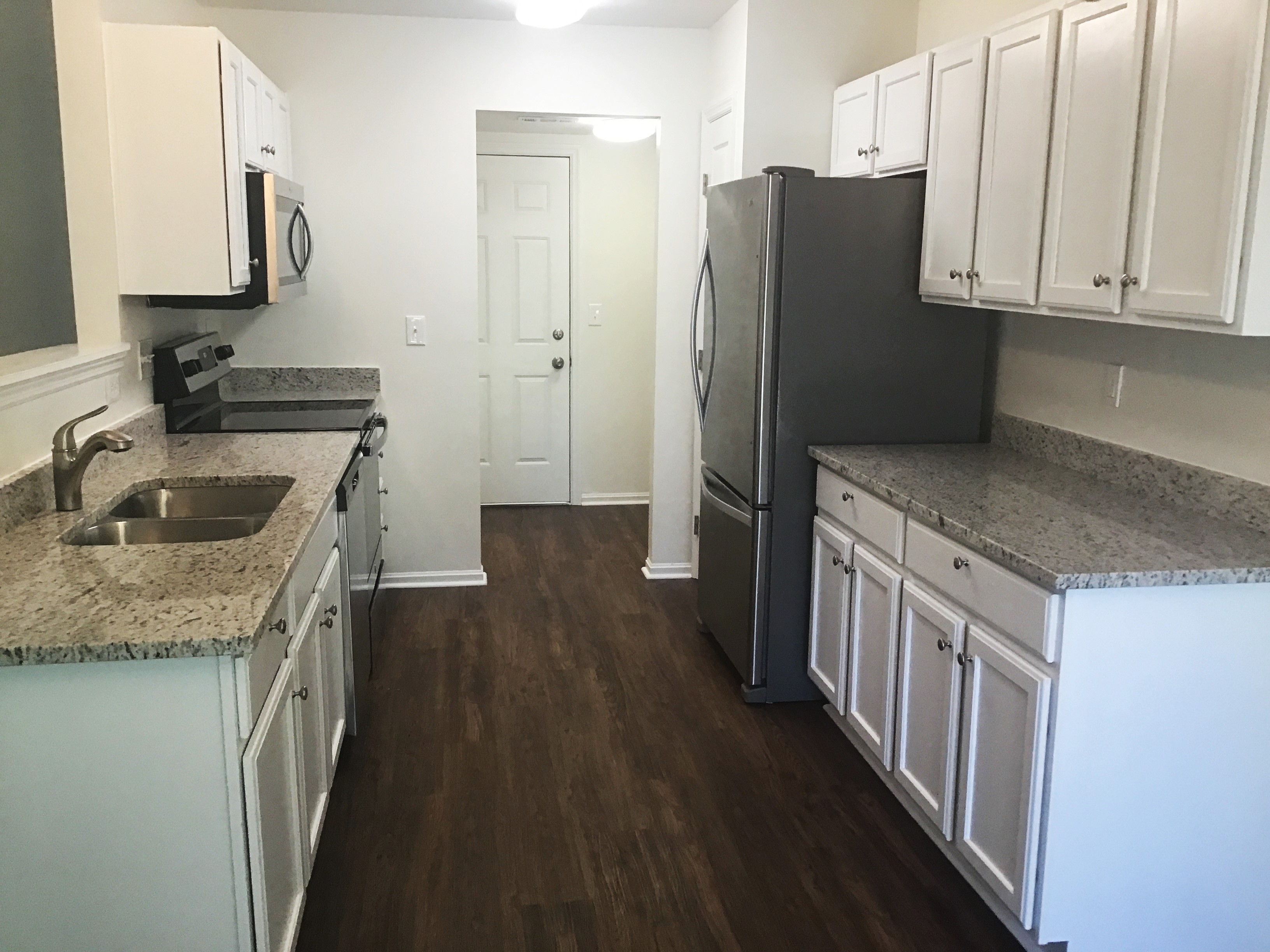 3096 Stony Hollow Ct – photo 2