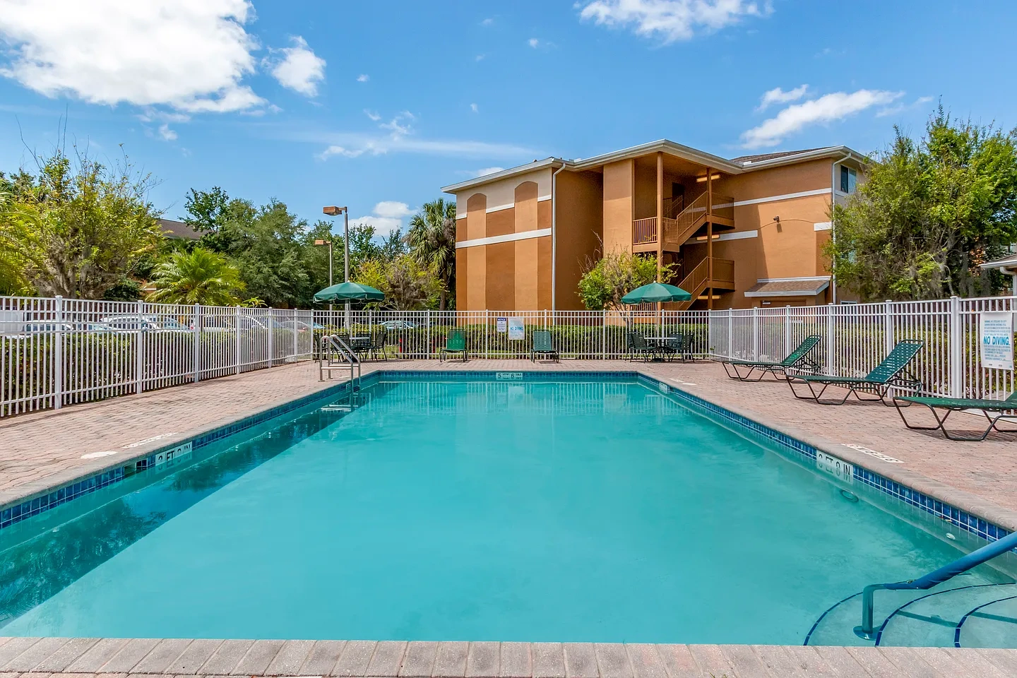 Willow Creek Apartments – photo 5