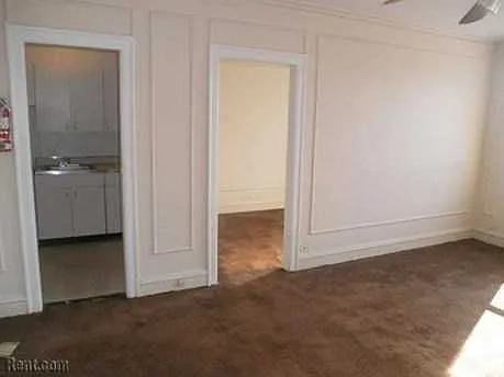 Country Club Apartments – photo 5