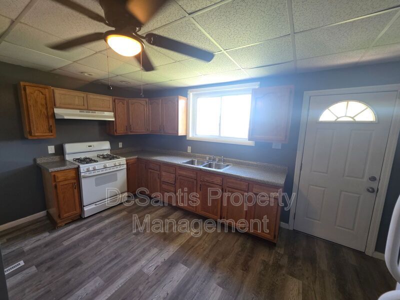 1703 Bailie Ave – photo 4